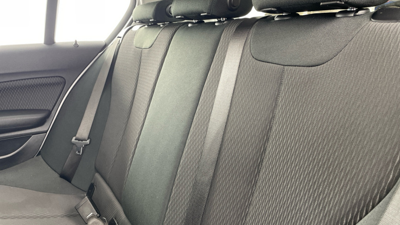 BMW 1 Series 118i [1.5] SE 5dr [Nav] Petrol Hatchback